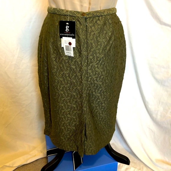 g elements khaki Green textured skirt - Picture 2 of 7